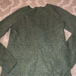 Tahari size M Green Women's Sweater